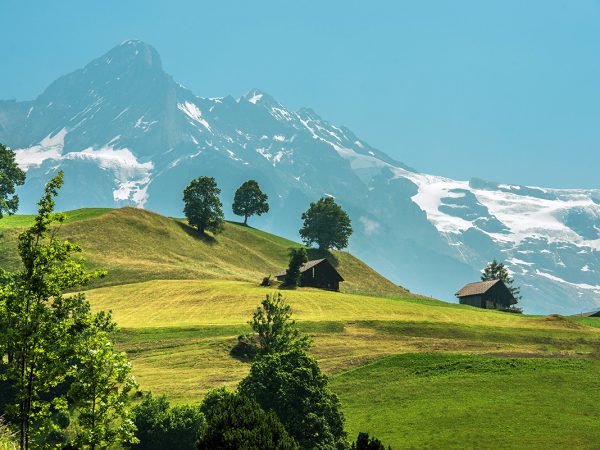 scenic-switzerland-landscape-PLBEHEA.jpg
